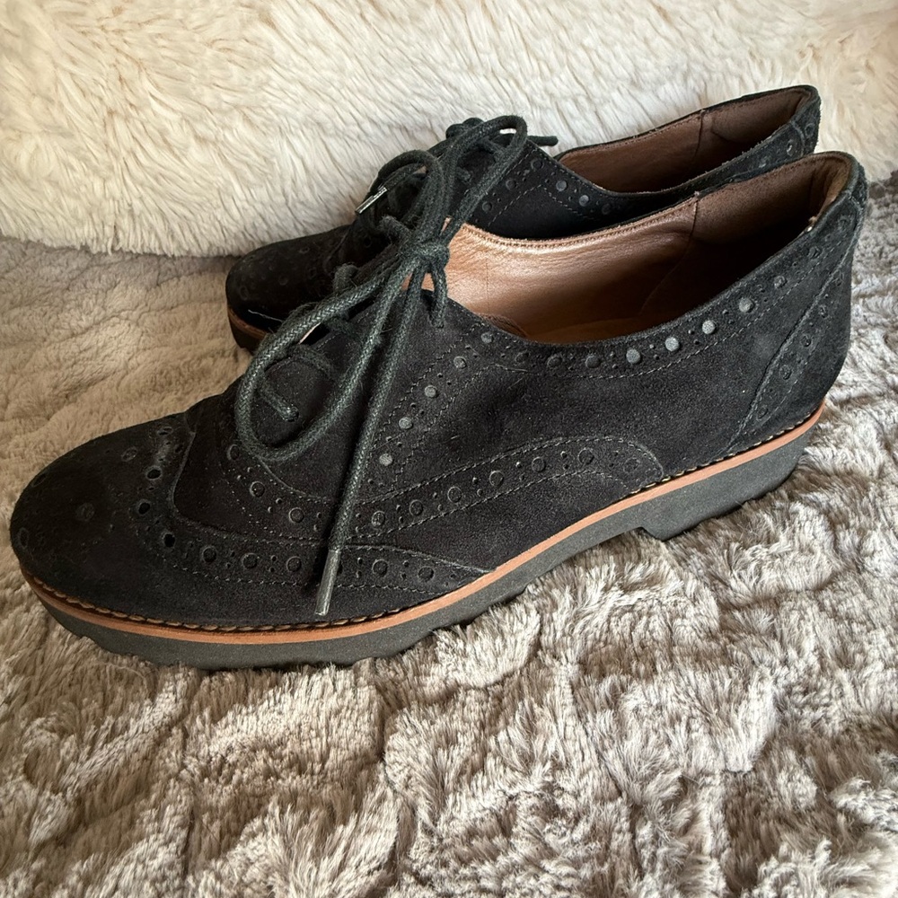 Earthies Black Suede Women's Shoes